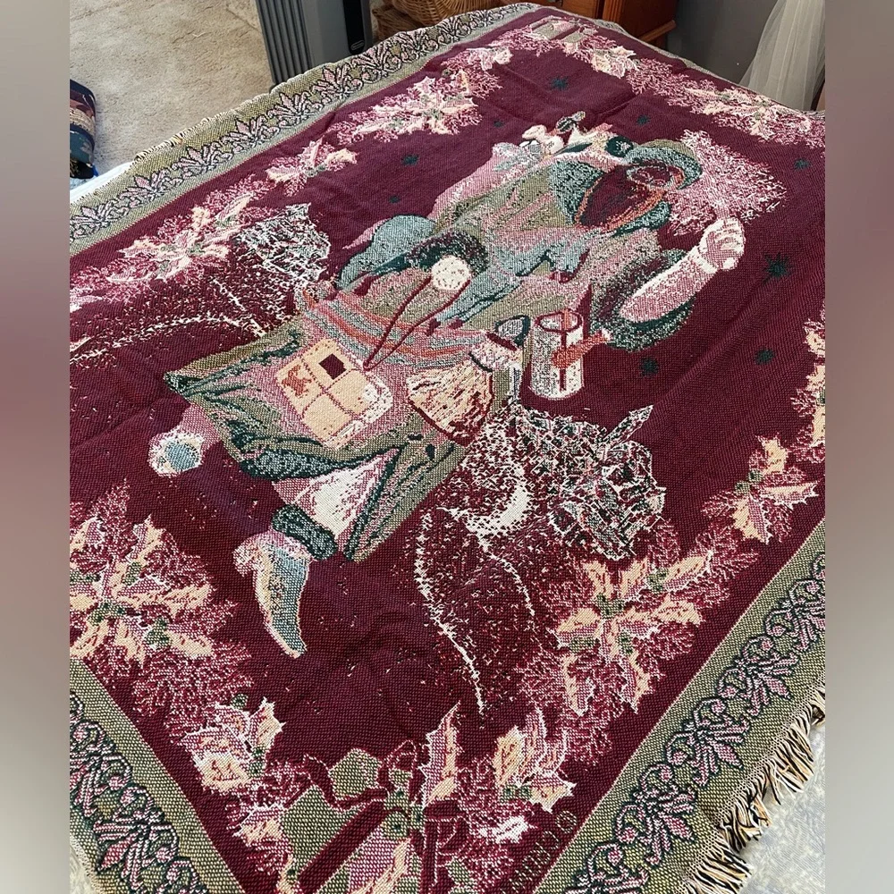 Red and Cream Santa Holiday Throw